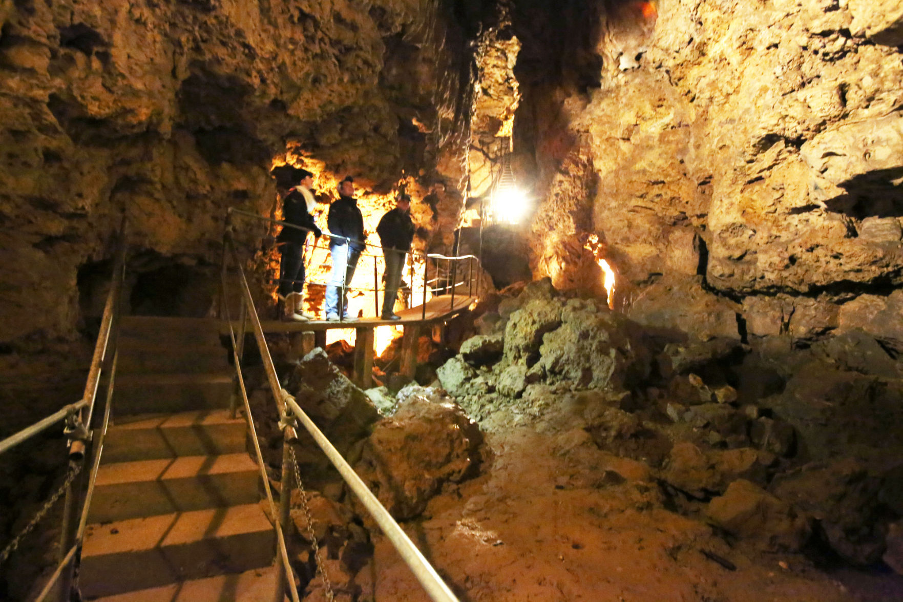 Kickapoo Indian Caverns